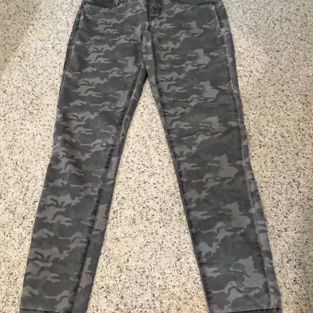 Maurices Dark Gray Camouflage Skinny Jeans